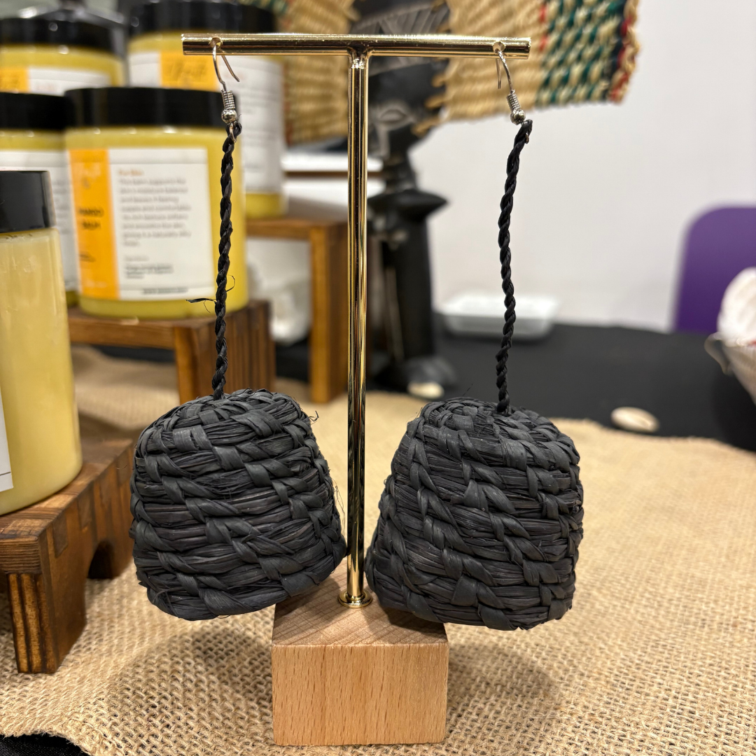 THE BASKET RAFFIA EARRINGS