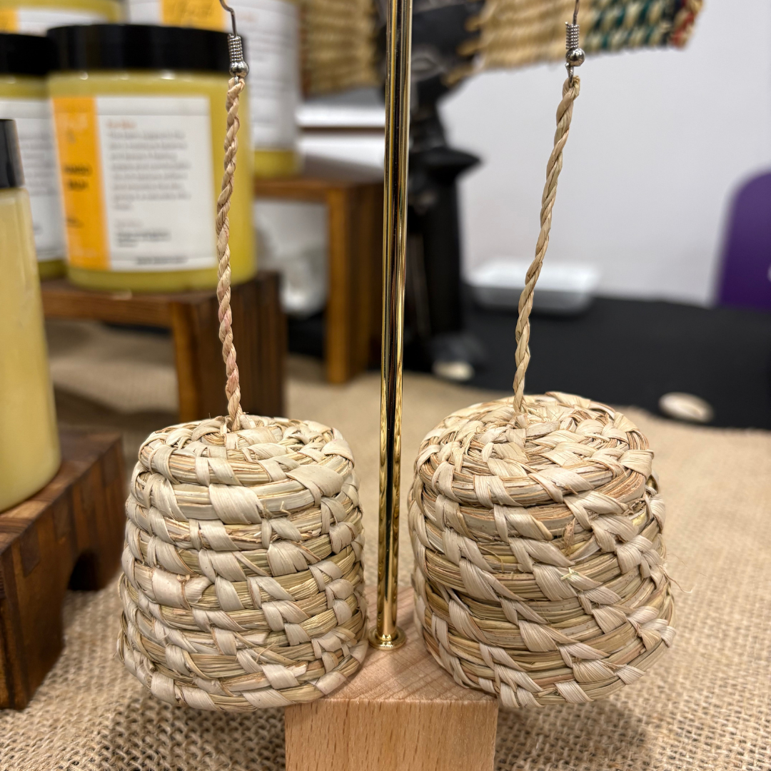THE BASKET RAFFIA EARRINGS